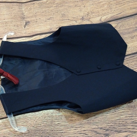 💥NWOT Boys Blue Vest and Red Bowtie - Picture 3 of 9